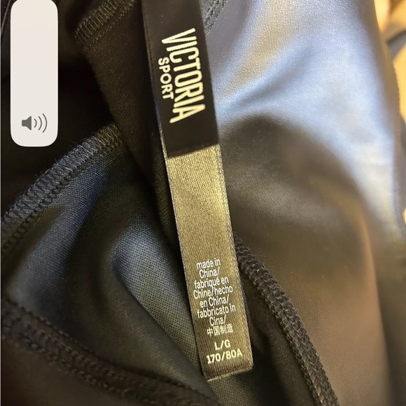 Victoria’s Secret Sport Faux Leather Shorts/ Sz LG - Picture 5 of 5